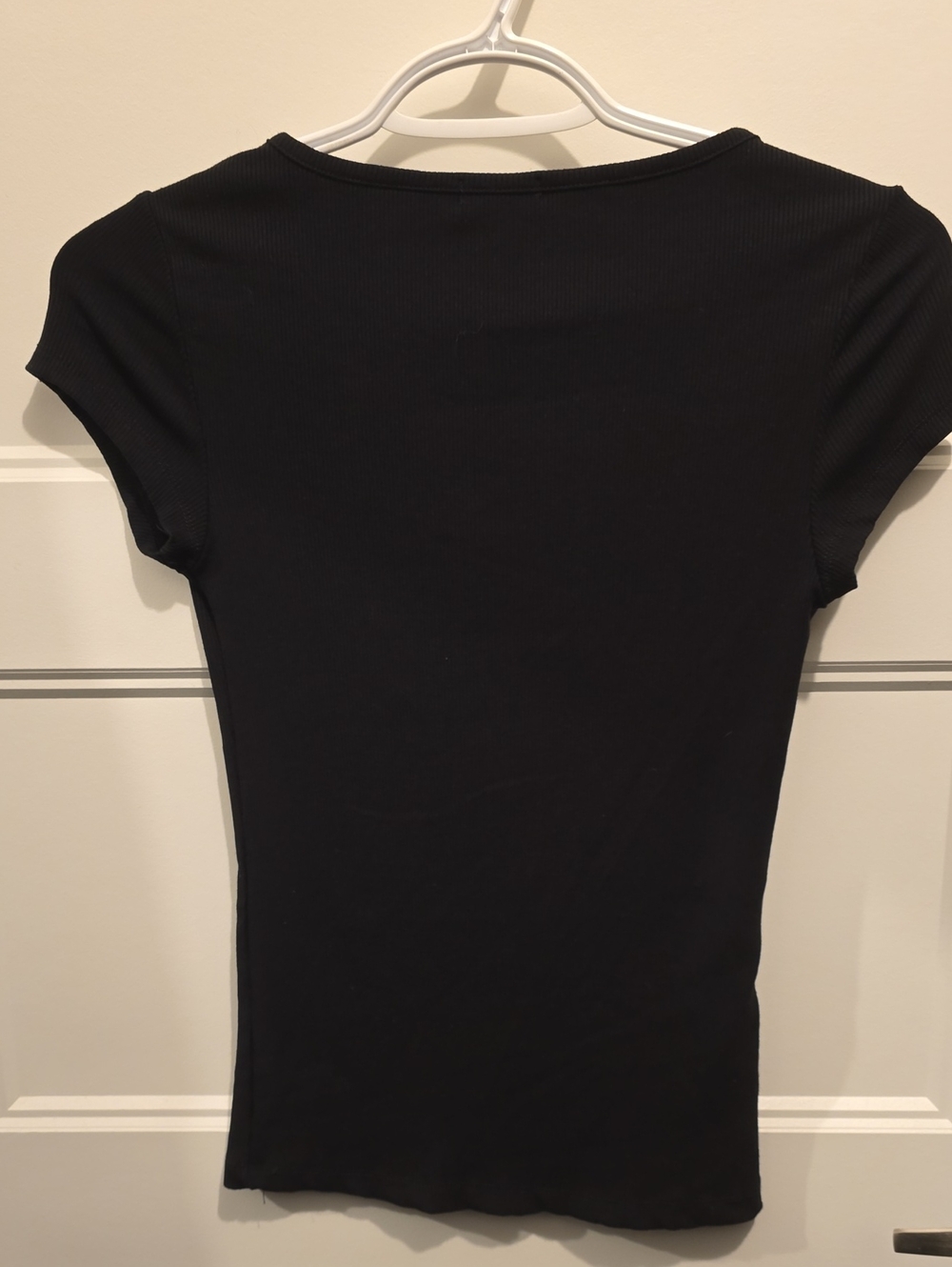 Ardene Ribbed V Neck Tee - Picture 4 of 4